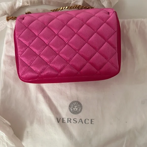 Versace NWOT Hot Pink Velvet MEDUSA Clutch crossbody Handbag 7”x5” with dust bag - Picture 10 of 11